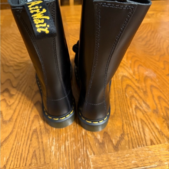 Dr. Martens Women's 1914 Lug Sole Sz 5 Combat Boots Black Leather 14 Eye Grunge - Picture 9 of 12